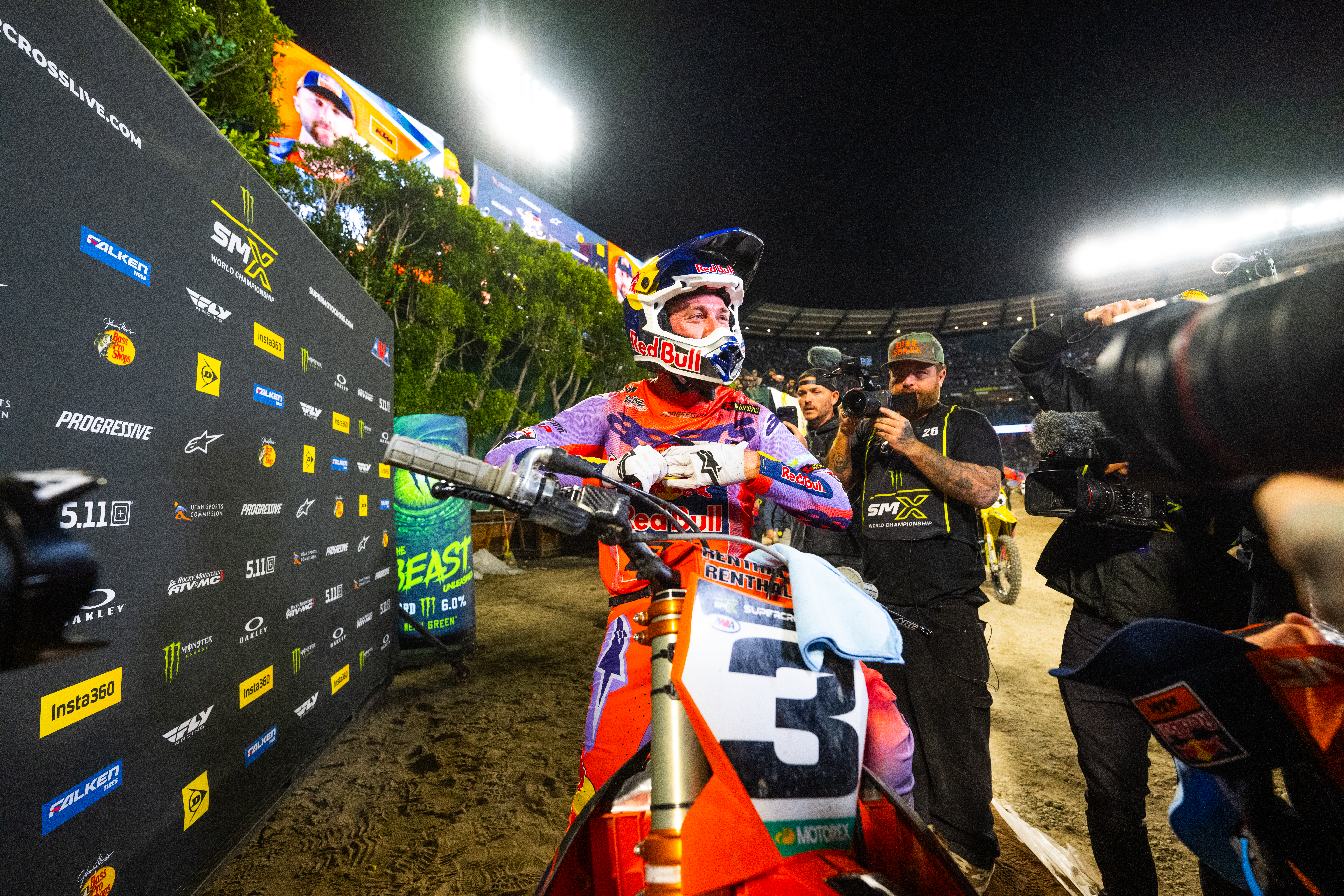 Pre-race clip highlights Dome at America's Center sightlines